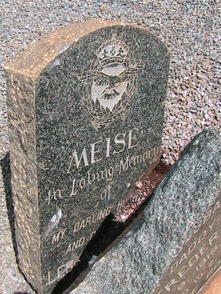 Photo from /search/photos/South Africa/Gauteng/THABA TSHWANE (OLD No.1) MILITARY CEMETERY/meise_lf_02.jpg